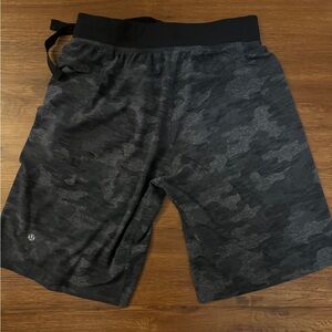 Lululemon shorts, black camo